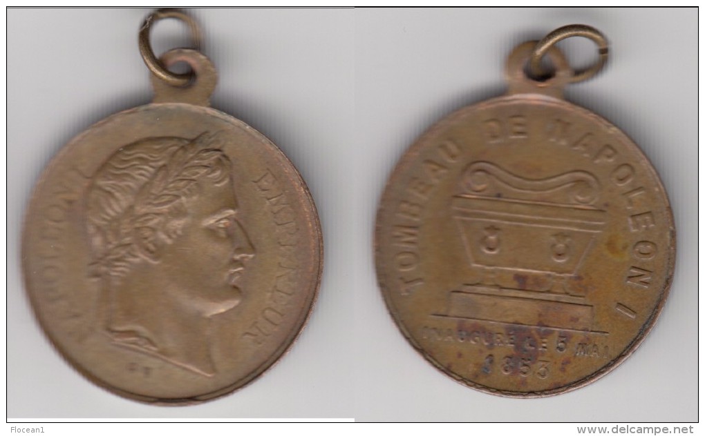 **** MEDAILLE PENDENTIF TOMBEAU DE NAPOLEON I INAUGURE LE 5 MAI 1853 **** EN ACHAT IMMEDIAT !!! - Royaux / De Noblesse