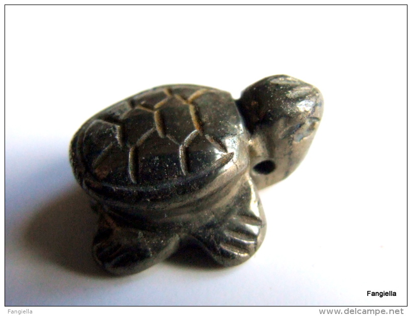 1 Perle Tortue Sculptée En Pyrite Pierre Semi-précieuse Environ 19x16x9mm  Adorable Torture En Véritable Pyrite - Perlen