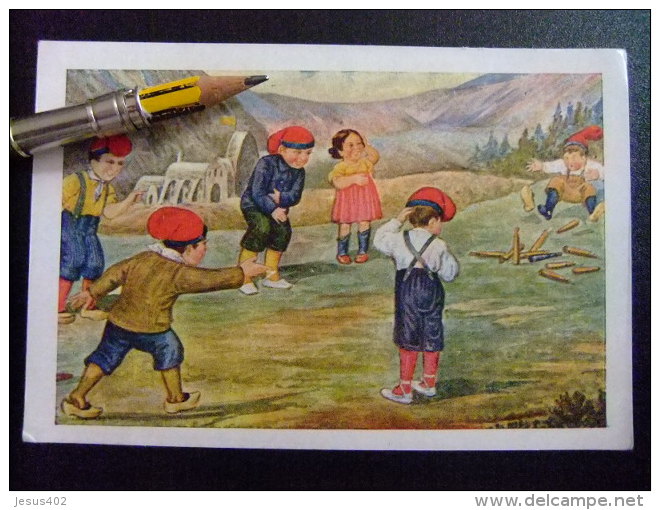 TARJETA POSTAL - NIÑOS JUGANDO A BITLLES ( Bolos ) CAMINO D'ULL De TER - Grupo De Niños Y Familias