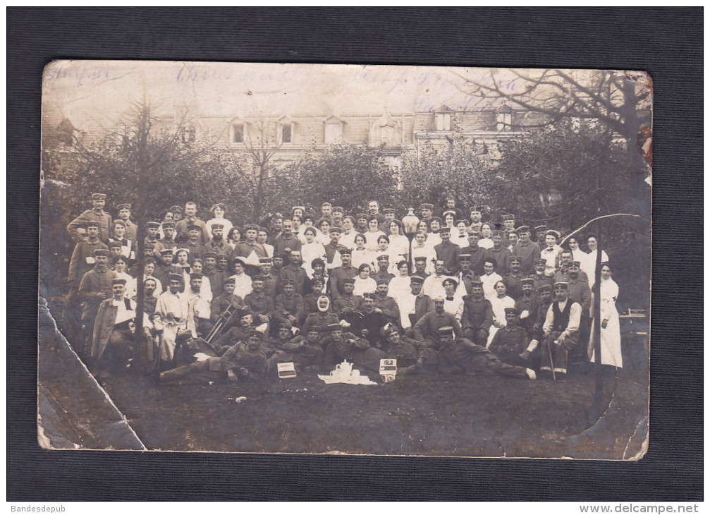 AK - Carte Photo Guerre 1914-1918 Groupe Blesses Infirmieres Cachet Départ Bielefeld Feldpost En L'état - Bielefeld