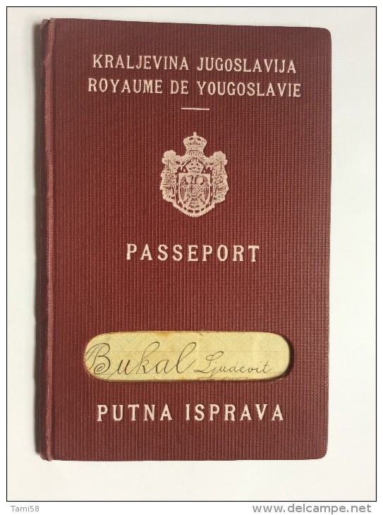 PASSEPORT     PASSPORT  REISEPASS  YUGOSLAVIA   1933.     VISA TO:   FRANCE ,  ITALIA , - Historical Documents