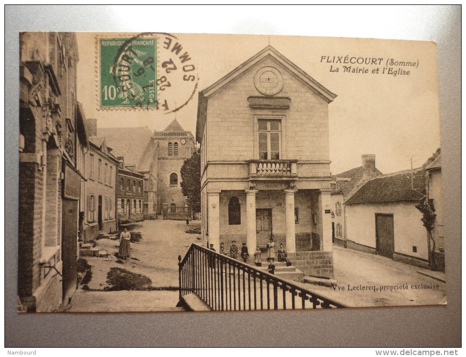 La Mairie Et L'Eglise - Flixecourt