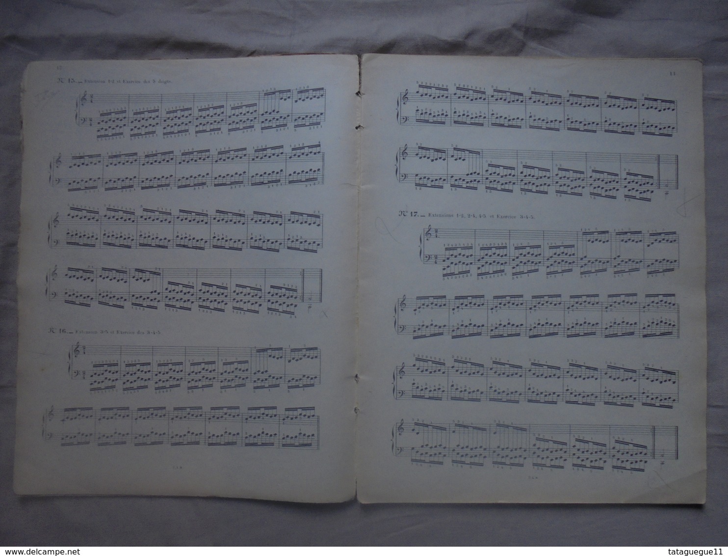 Ancien -  ​​​​​​​Livre De Partitions Le Pianiste Virtuose En 60 éxcercices Par C.L. HANON Copyright 1923 - Instrumento Di Tecla