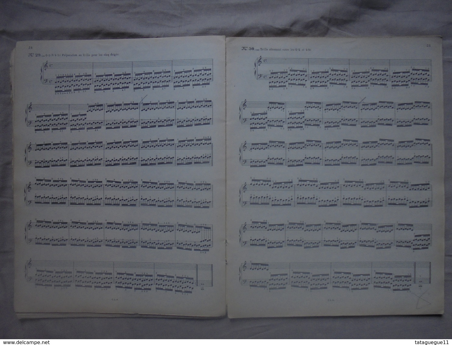 Ancien -  ​​​​​​​Livre De Partitions Le Pianiste Virtuose En 60 éxcercices Par C.L. HANON Copyright 1923 - Instrumento Di Tecla