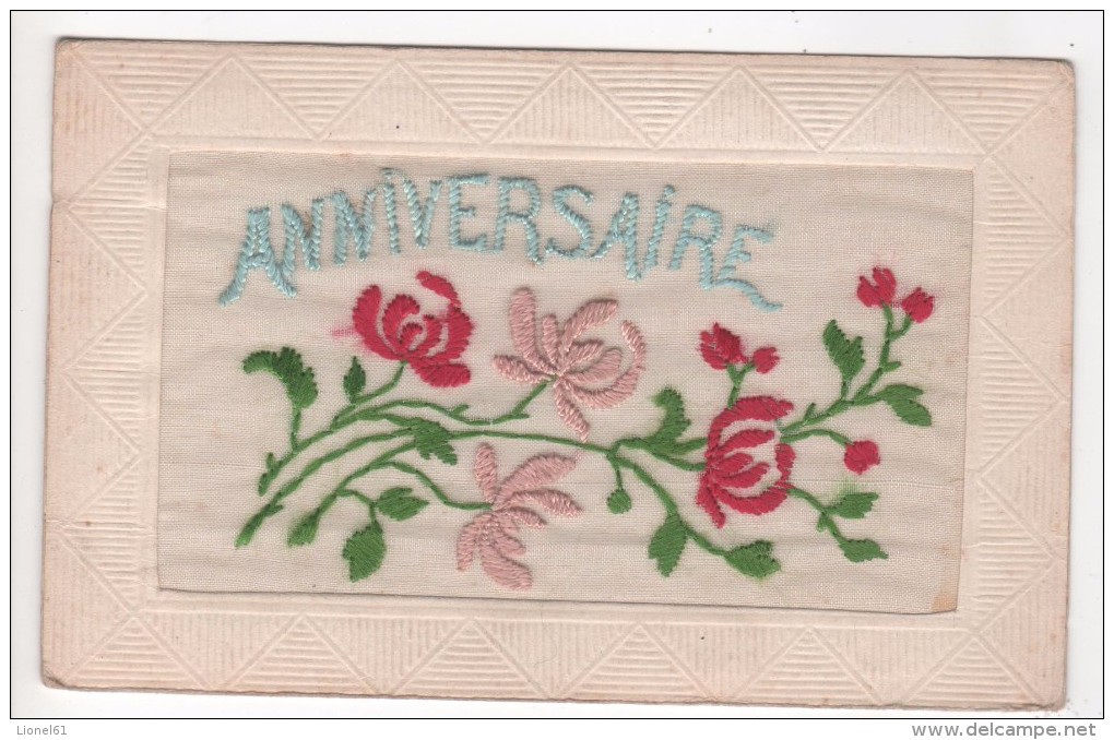 FANTAISIE Carte Brodée   :  Brodée Marquée BONNE ANNIVERSAIRE - Embroidered