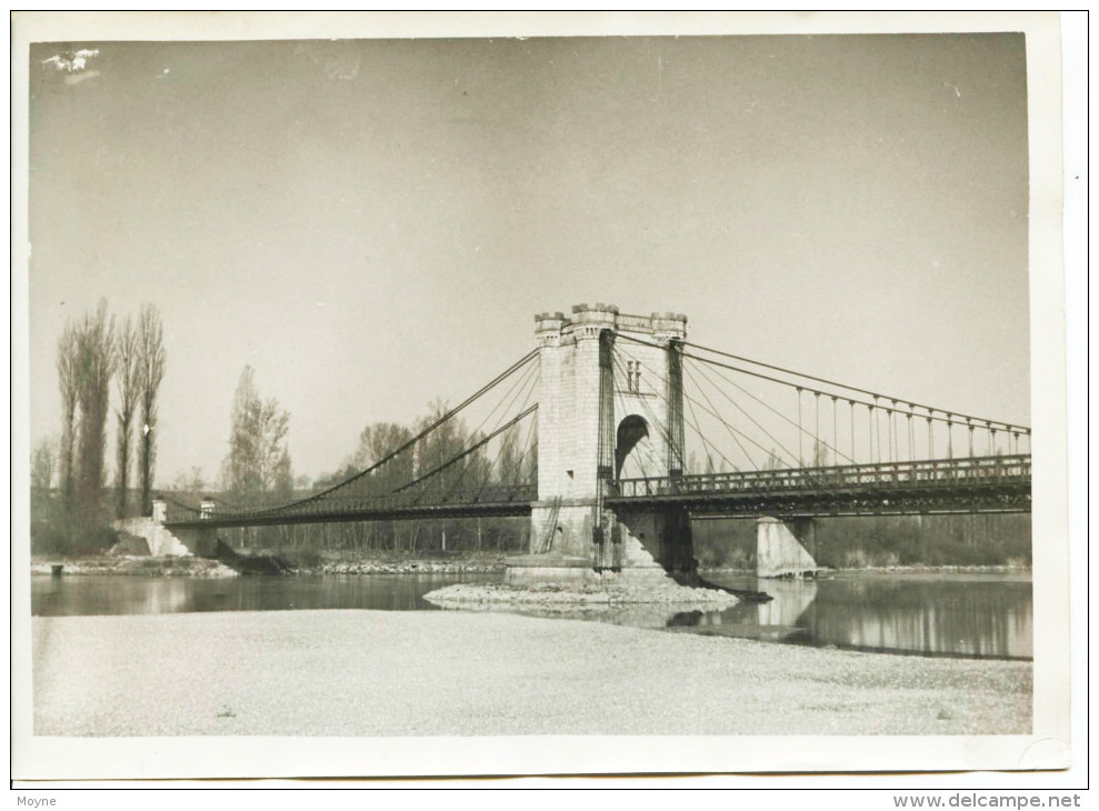 11660 - Grande Photo 13 X 18 Cm  Le PONT SUR LE RHONE Ou Sur L´ISERE  - à Situer     ????  N° 1 - Photographie