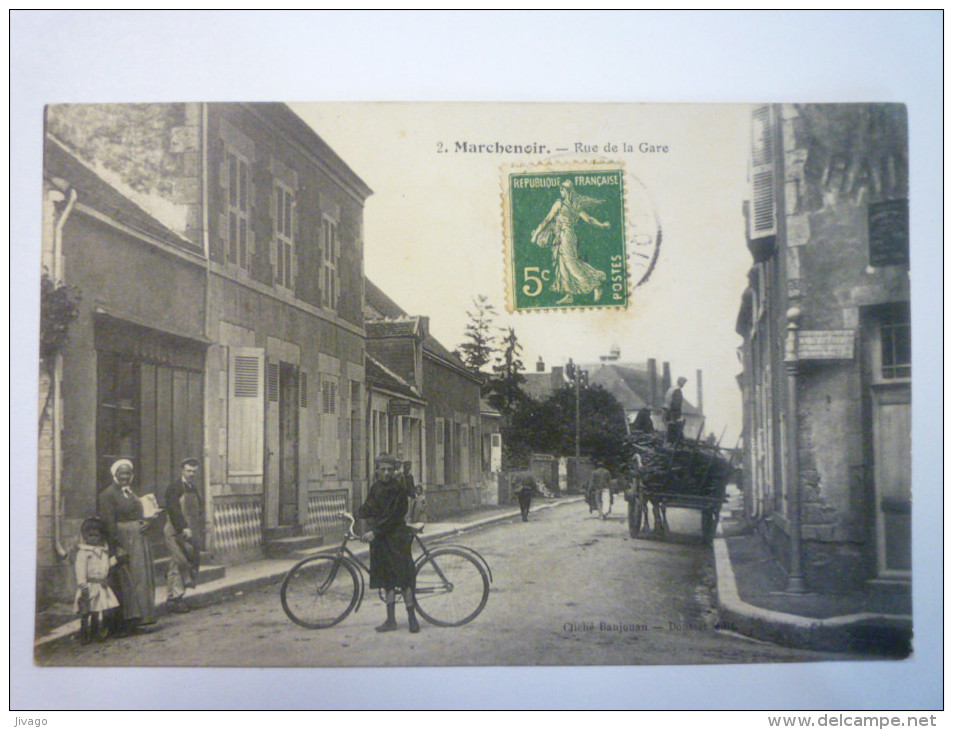 MARCHENOIR  (Loir-et-Cher)  :  Rue De La  GARE  -  Belle Animation     1908 - Marchenoir