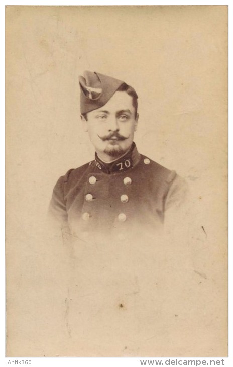 Photographie XIXème CDV Portrait D´un Militaire Second Empire Du 70ème Régiment De ? - Personnes Anonymes