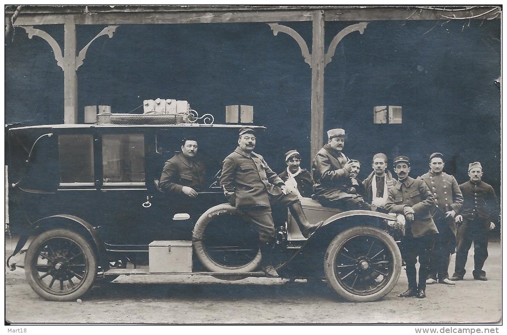 CPA - Automobile - Militaires - 1915 - - Guerre 1914-18