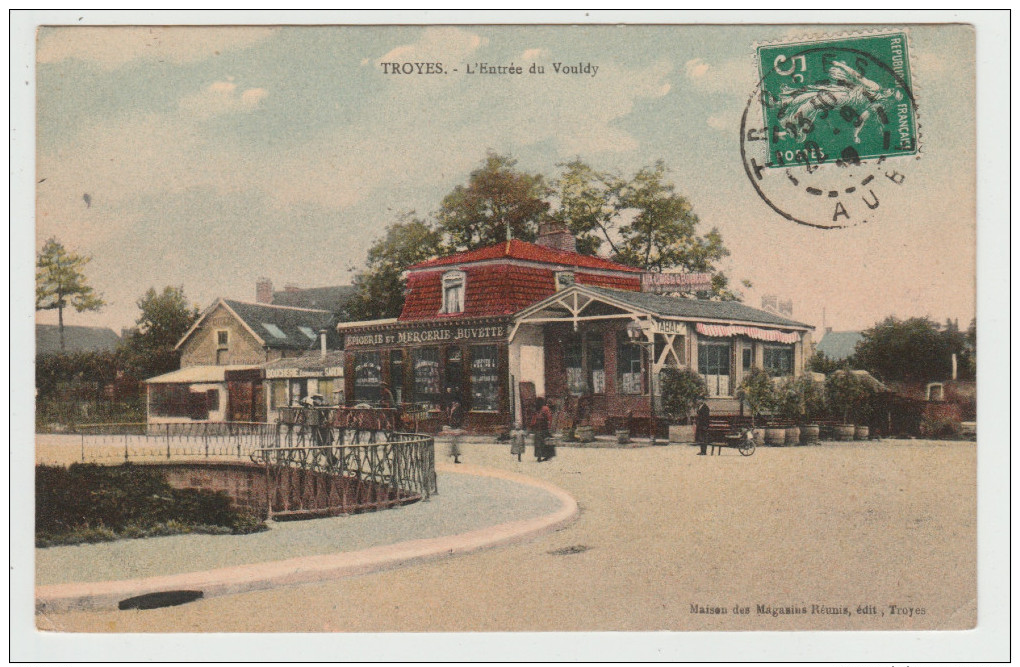 *a* TROYES - L'Entrée Du Vouldy - Épicerie-Mercerie-Buvette - édit. Colorisée, Maison Des Mag. Réunis - 2 Scans - Troyes