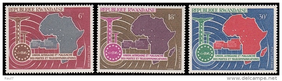 RWANDA 1967 - Union Africaine Et Malgache De Télécommunications, PA 1/3 - 3 Val Neuf // Mnh - Autres & Non Classés