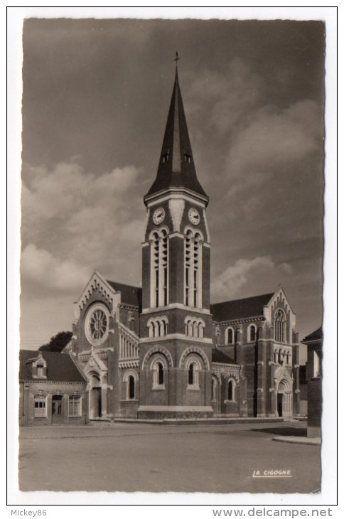 ROSIERES EN SANTERRE--L'église (quincaillerie) ,cpsm 14 X 9 N° 80.680.10 éd La Cigogne Collec Chabaille - Rosieres En Santerre