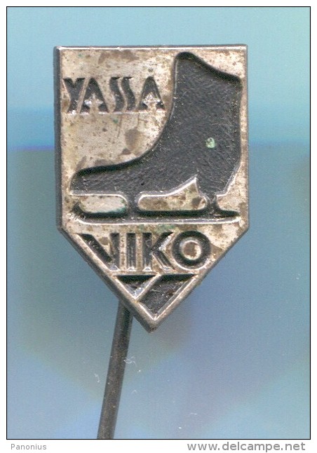 YASA VIKO Yugoslavia -  Figure Skating Skates, Vintage Pin  Badge - Eiskunstlauf