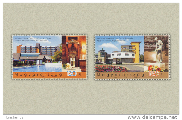 Hungary 2004. Famous Hotels / Flowers Set MNH (**) Michel: 4841-4842 - Ongebruikt