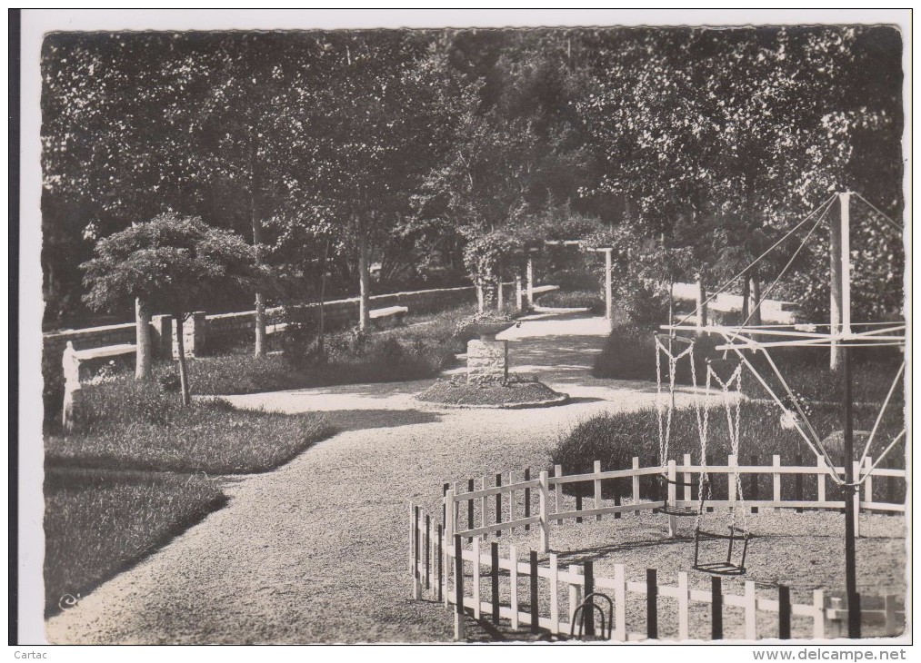 D16 - RUFFEC - CONDAC - MOULIN ENCHANTE - JARDIN D´ENFANTS - CPSM Grand Format - Ruffec