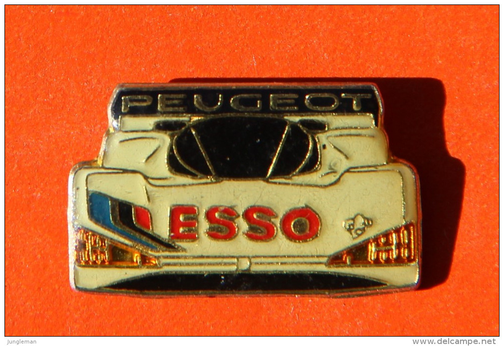 Pin´s - Station Esso - Peugeot - Peugeot