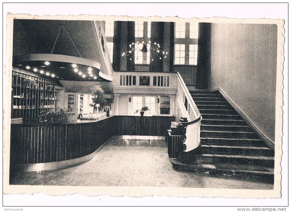 29702 ( 2 Scans ) Domaine Provincial De Wegimont Le Bar Et Le Grand Escalier - Soumagne