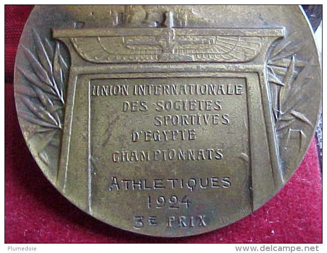 Rare Médaille De Bronze CHAMPIONNATS ATHLETIQUES 1924  UNION INTERNATIONALE DES SOCIETES SPORTIVES D'EGYPTE . SPORT - Professionals / Firms