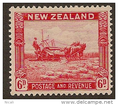 NZ 1935 6d Harvesting SG 585 HM #MQ122 - Unused Stamps