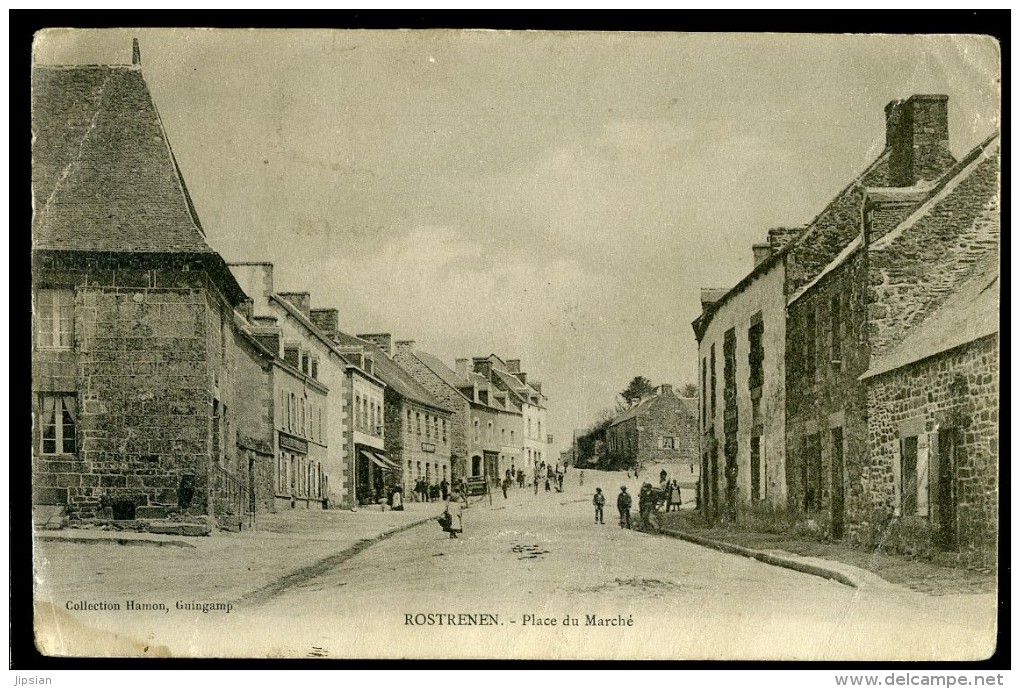 Cpa Du 22  Rostrenen Place Du Marché    AG15 18 - Callac