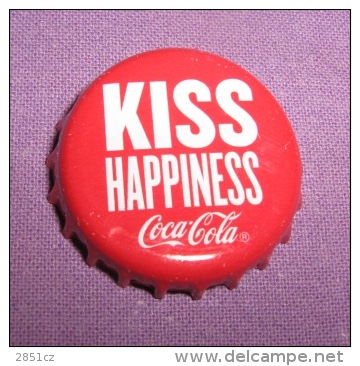 Coca-cola - Bottle Cap / Magnet - Kiss Happiness, Croatia, 2015. - Petten