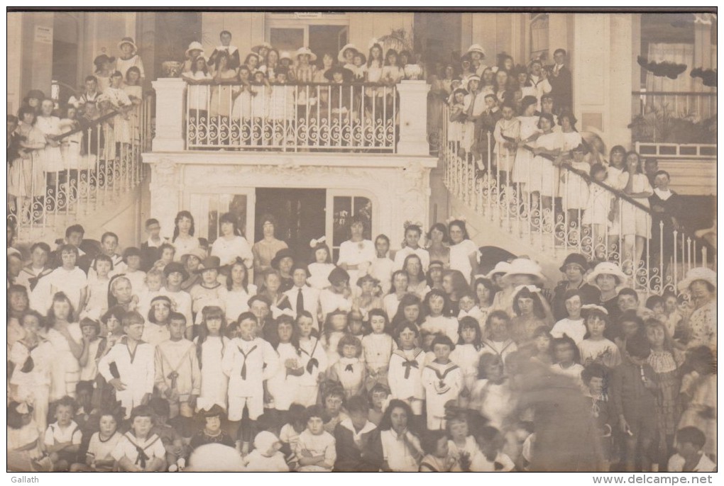 33-ARCACHON-CARTE PHOTO-Groupe D'Enfants-Escalier Casino ?... - Arcachon