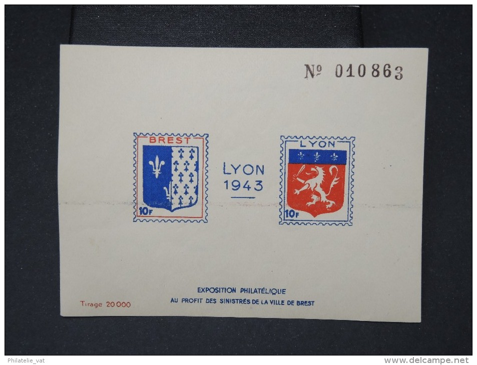 FRANCE- Bloc Souvenir De L Exposition De Lyon En 1943   A Voir Tirage 20000ex   P4465 - Briefmarkenmessen