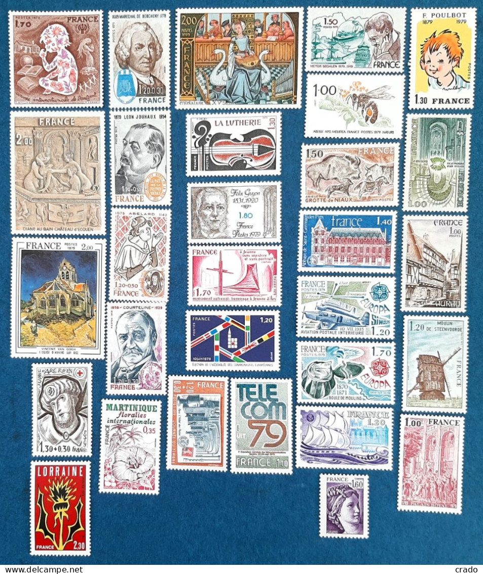 Brade à 50% De La Faciale Un Lot De 37 Timbres De France Neufs** De L'année 1979 - Collections