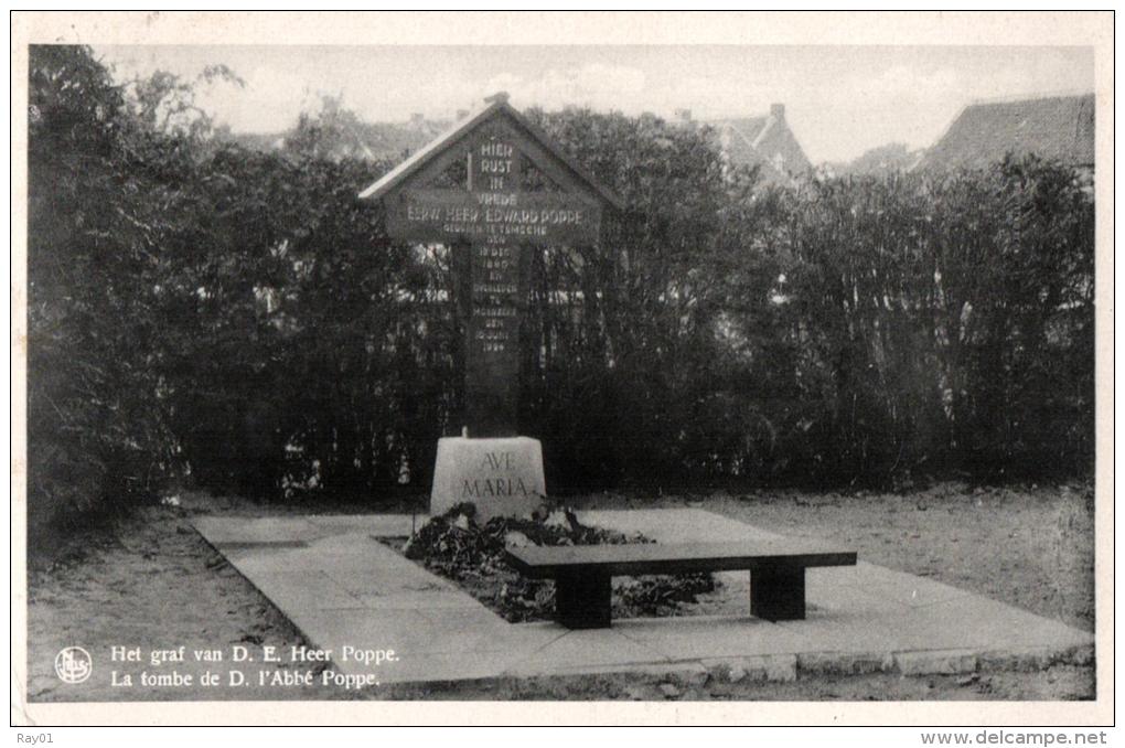 BELGIQUE - FLANDRE ORIENTALE - DENDERMONDE - TERMONDE - MOERZEKE - Het Graf Van D.E. Heer Poppe - La Tombe De D. L'Abbé - Dendermonde