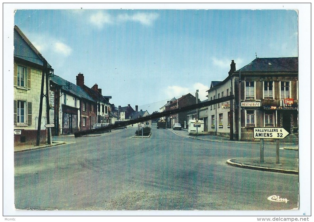 CPM - Hornoy Le Bourg - Grande Rue - Hornoy Le Bourg