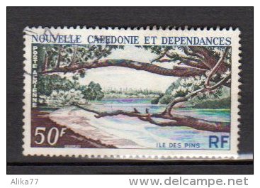 NOUVELLE CALEDONIE     Oblitéré     Y. Et T.  PA N° 75       Cote: 2,75 Euros - Used Stamps