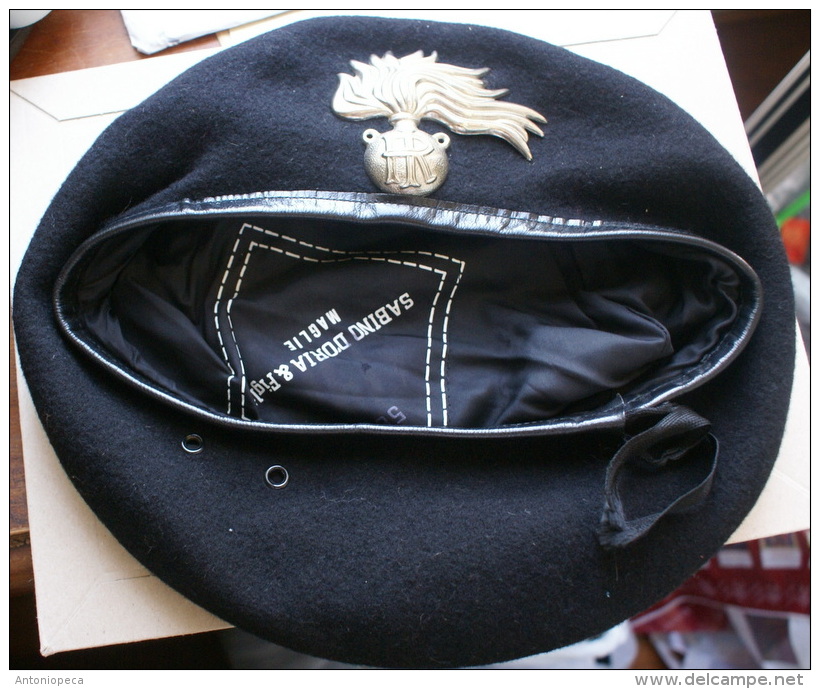 ITALIA - BASCO DA CARABINIERE - Casques & Coiffures