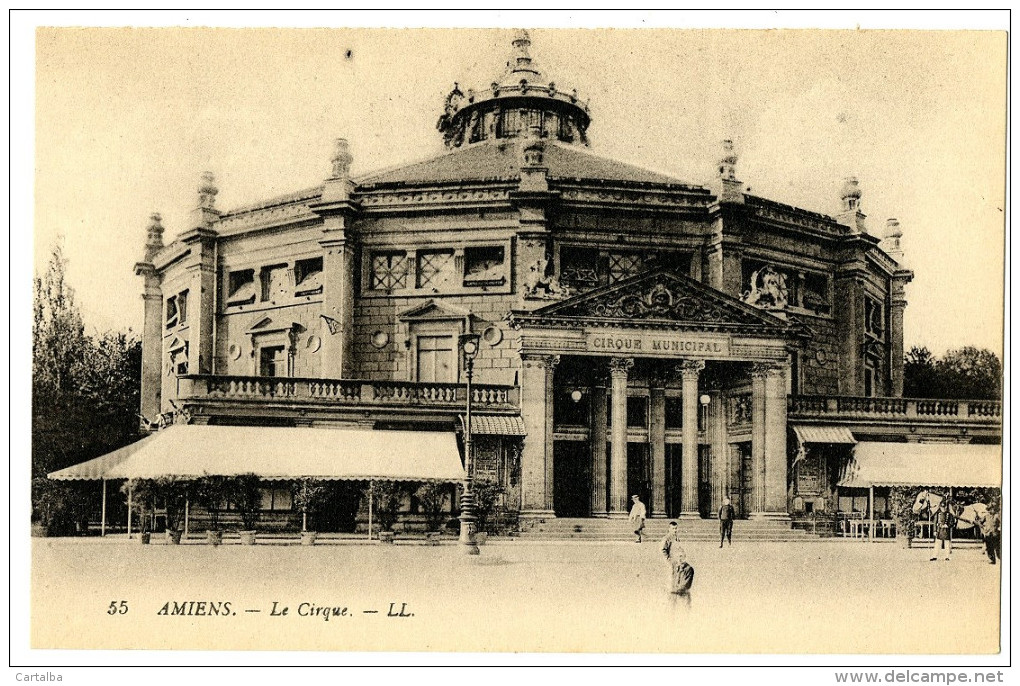 CPA 80 Somme Amiens Le Cirque Animé - Amiens