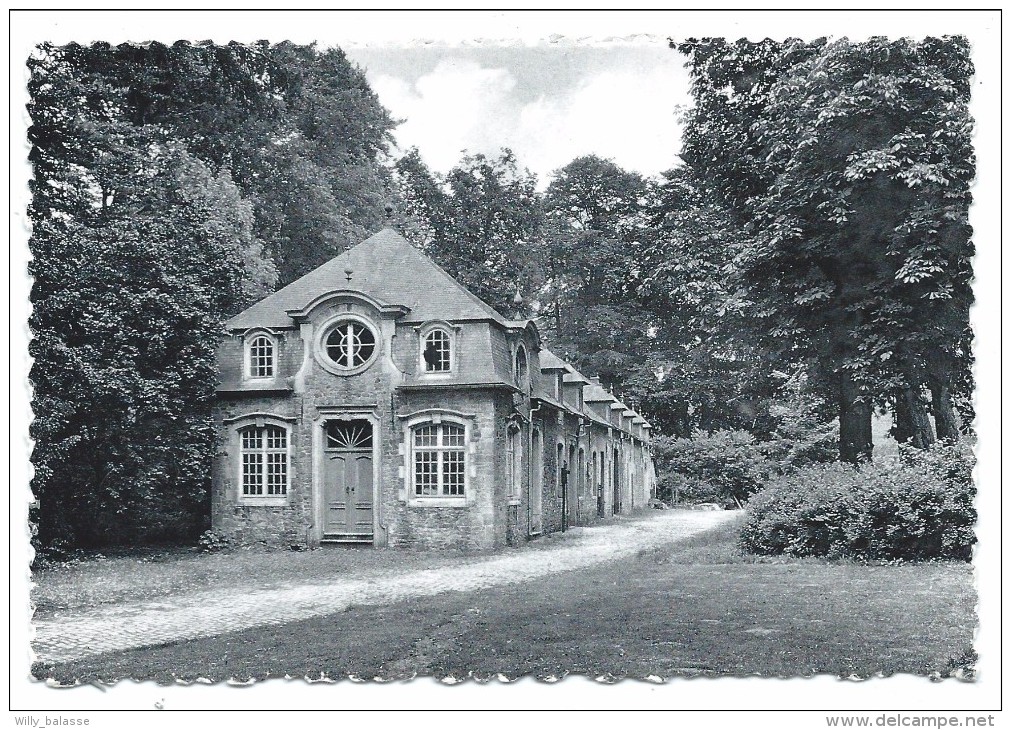 CPA - Château D´ ATTRE - CPSM - Les Communs Et Les écuries   // - Brugelette