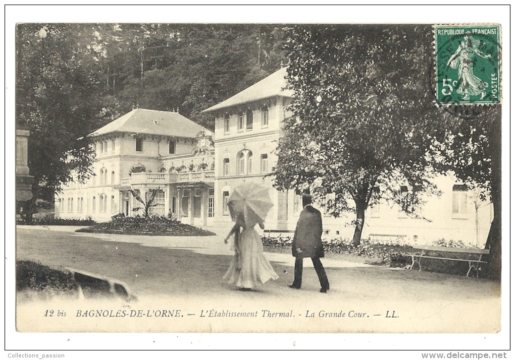 Cp, 61, Bagnoles De L'Orne, L'Etablissement Thermal, La Grande Cour, Voyagée - Bagnoles De L'Orne