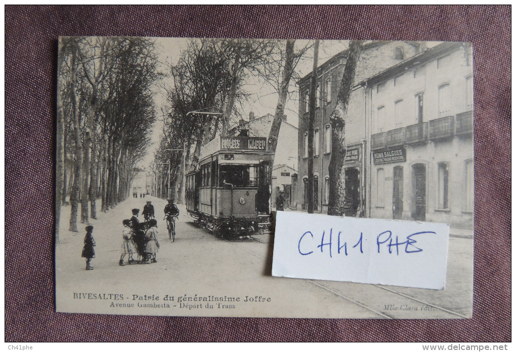 RIVESALTES PATRIE DU GENERALISSIME JOFFRE AVENUE GAMBETTA DEPART DU TRAMWAY ANIMATION D ENFANTS - Rivesaltes