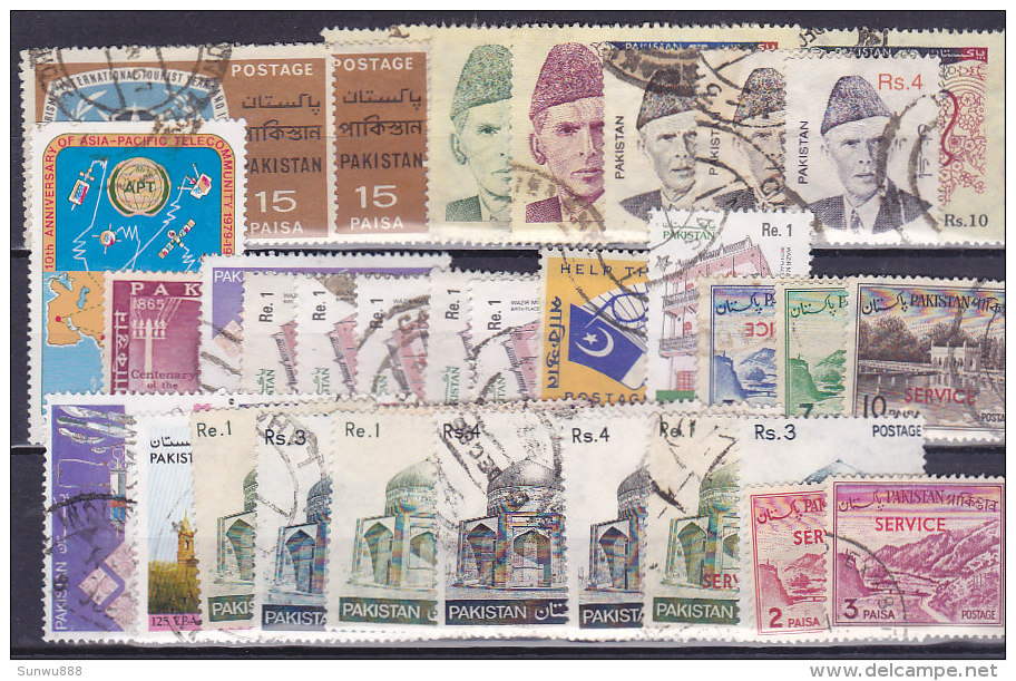 Pakistan - Nice little lot of +100 stamps. Good value, small starting price. See all scans. (Lot 3)