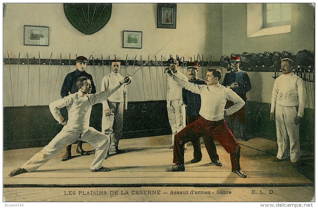 Escrime - **Assaut D'Armes - Sabre - Militaria ** - Cpa - Voir 2 Scans; - Fencing