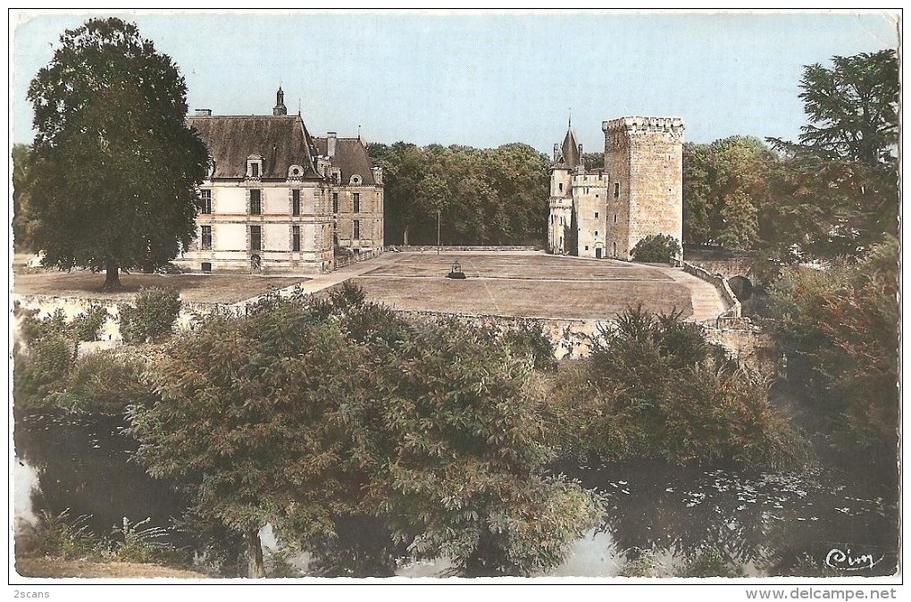 Dépt 79 - SAINT-LOUP-LAMAIRÉ - Donjon (XIVè Siècle) Et Château (XVIIè S.) De Saint-Loup-sur-Thouet - (CPSM 8,8 X 14 Cm) - Saint Loup Lamaire