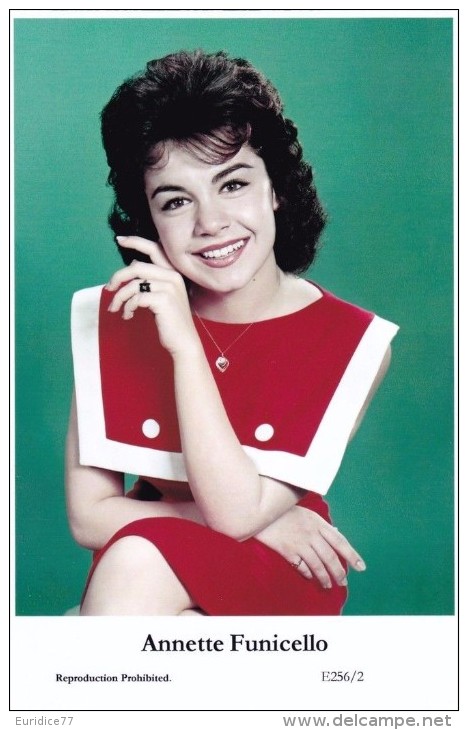 ANNETTE FUNICELLO - Film Star Pin Up - Publisher Swiftsure Postcards 2000 - Artiesten