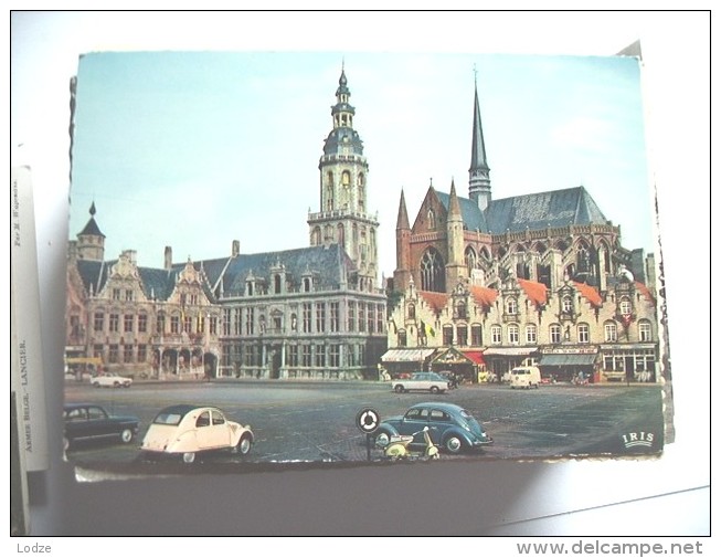 België Belgique Veurne Furnes Grote Markt Met Oude Auto' S - Veurne