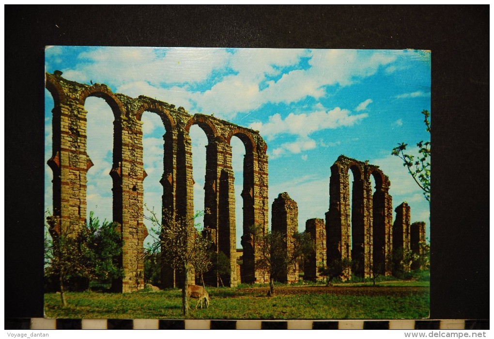 SPAIN, ESPAGNE, MERIDA, ACUEDUCTO ROMANO. AQUEDUC ROMAN - Mérida