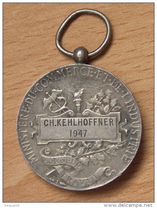 Médaille Chambre De Commerce Et Industrie 1947 Argent - Professionnels / De Société