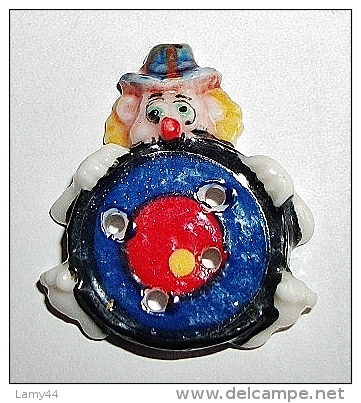 Clown Fève Bouton * - Characters