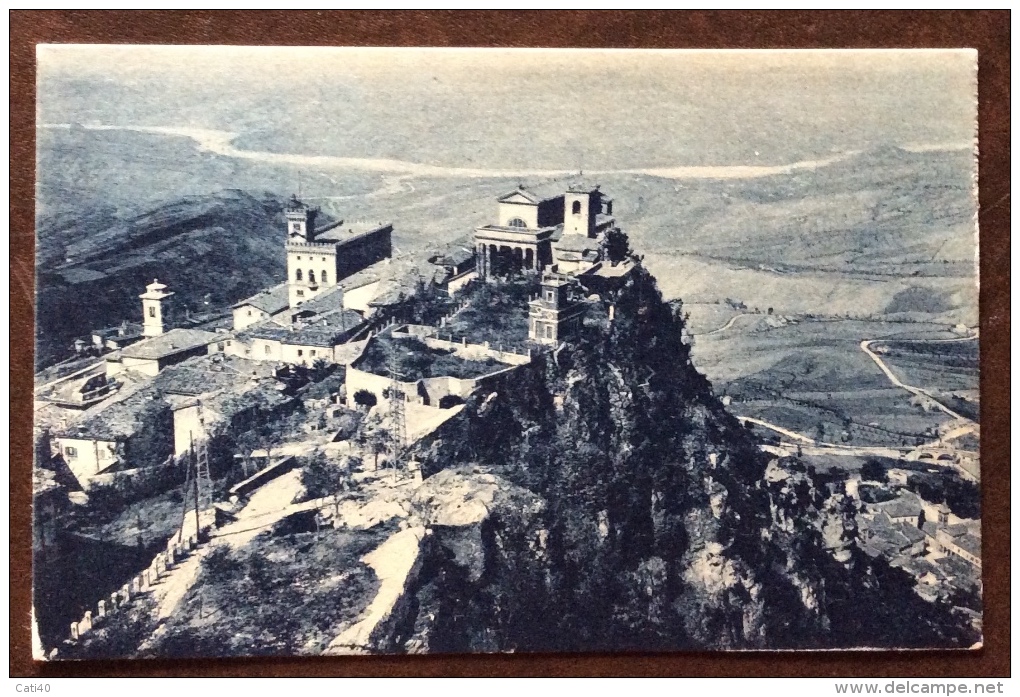 REP. DI SAN MARINO  ROCCA E PALAZZO GOVERNATIVO - VIAGGIATA  NEL 1932 - San Marino