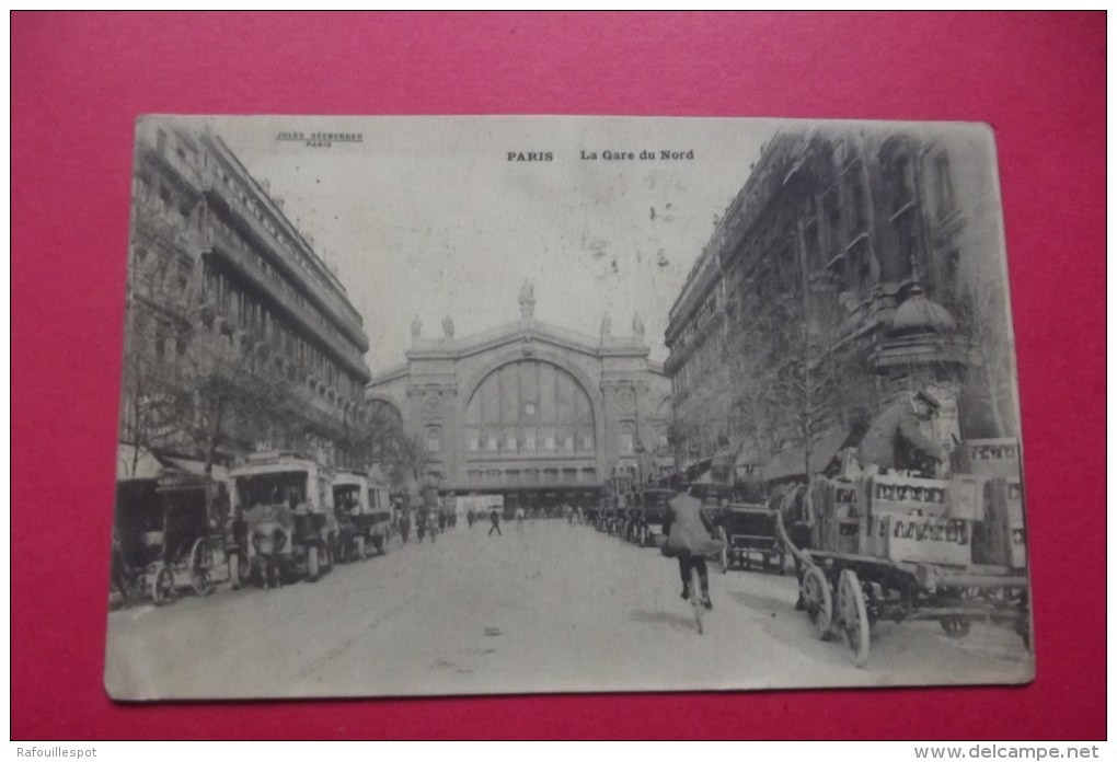 Cp Paris La Gare Du Nord - Transport Urbain En Surface