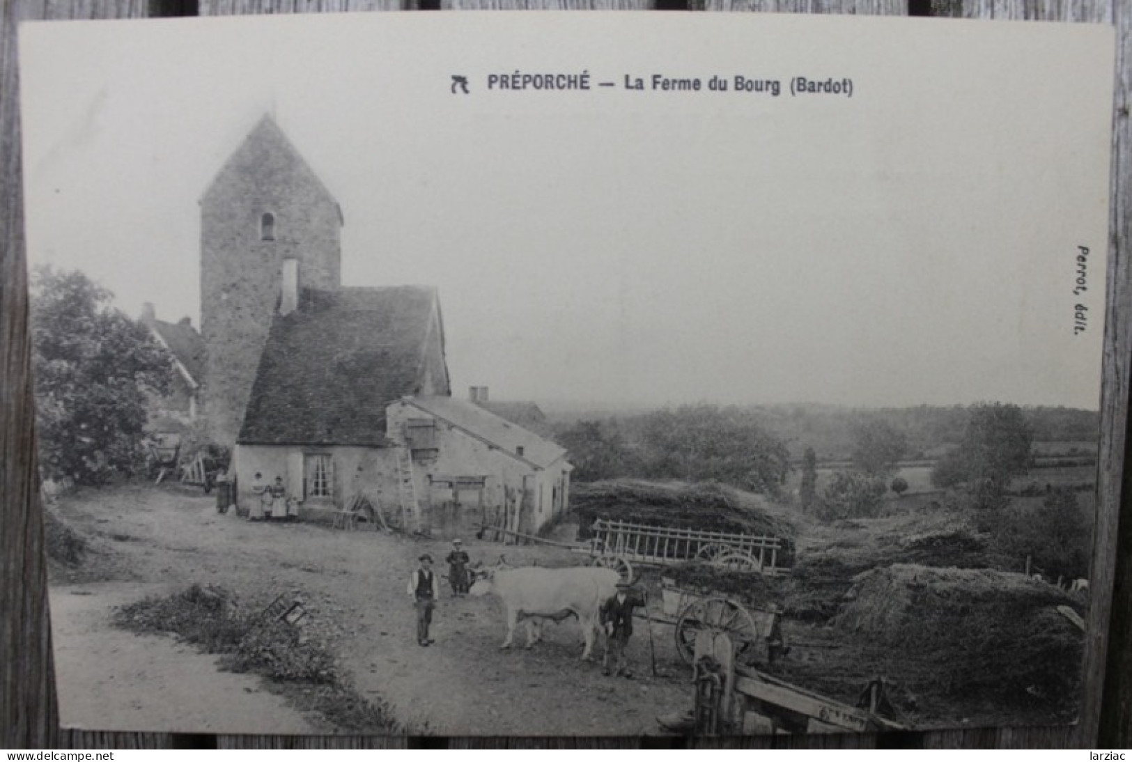 Carte Postale Ancienne Préporché Nièvre La Ferme Du Bourg (Bardot) Animée Attelage De Boeufs - Other & Unclassified