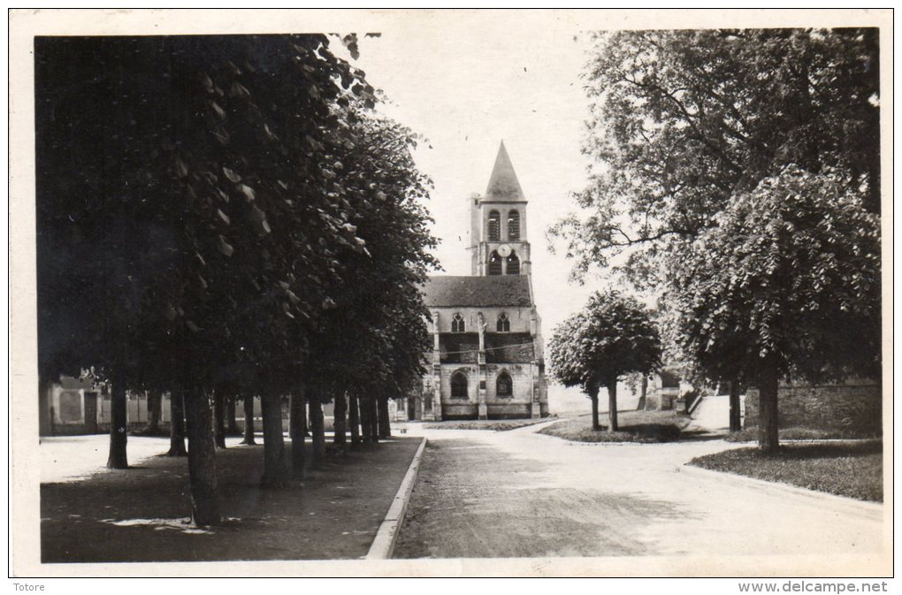 PRECY SUR OISE -La Grande Place - Précy-sur-Oise