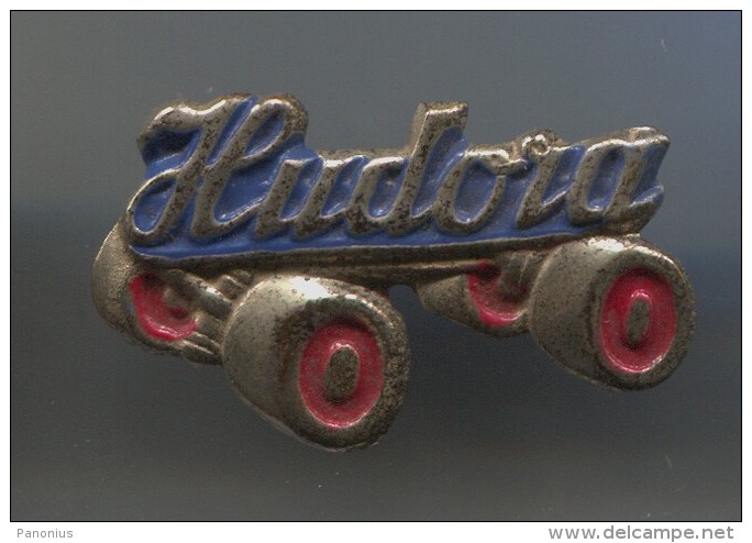 HUDORA - Skating, Roller Skates, Vintage Pin  Badge - Skateboard