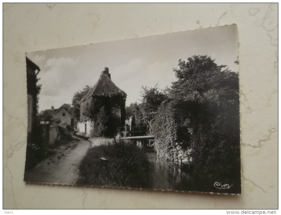 VDS CARTE POSTALE CHATILLON COLIGNY LE MOULIN BARDIN ET LA RUE DU MARTINET - Chatillon Coligny